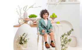 عکس-کودک-با-دکور-هفت-سین-۱۴۰۰-۴