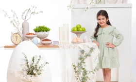 عکس-کودک-با-دکور-هفت-سین-1403-1