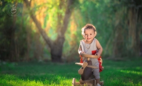 عکاسی-کودک-در-باغ-فضای-باز (11)